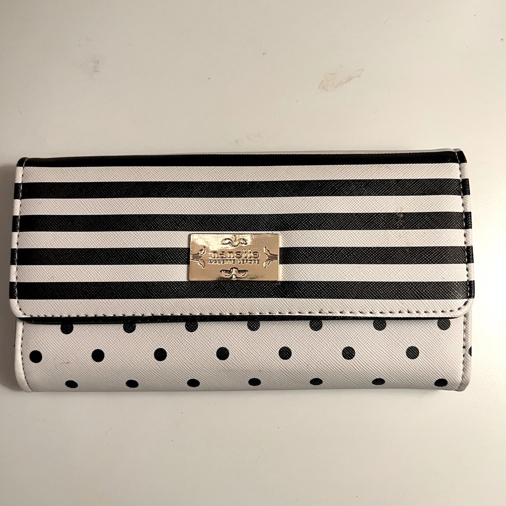 Polka Dot Wallet